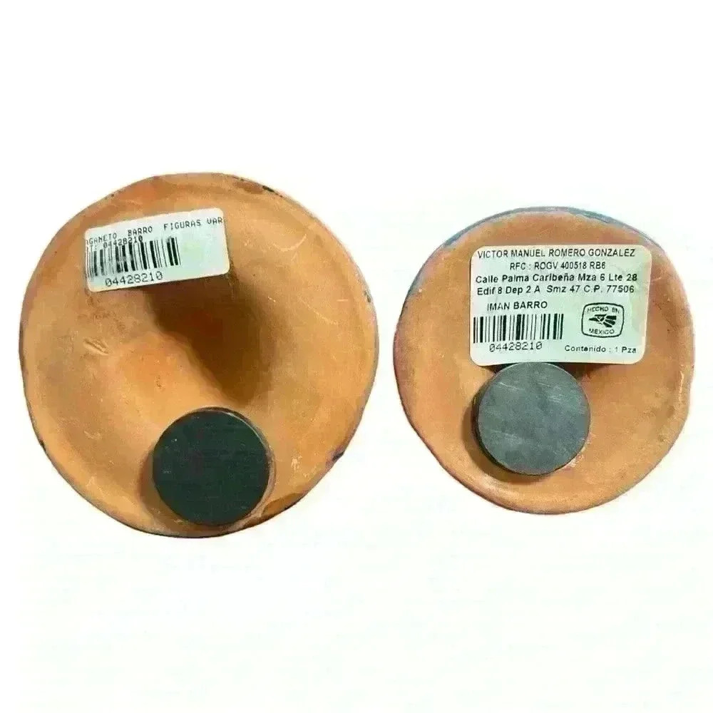 SET OF 2 Handmade Hand painted Made in Mexico Ceramic Hat Shaped Fridge Magnets - Picture 5 of 5
